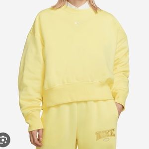 Nike Phoenix Oversized Crew Sweatshirt Lemon Chiffon XS